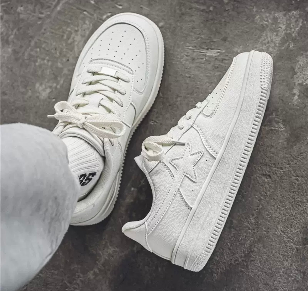 ‘‘Y2000 STARS“ TRIPLE WHITE SNEAKER